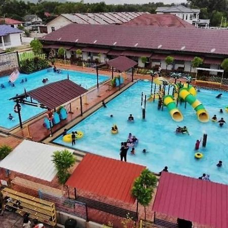 Asfa D Village - Resort - Homestay - Family Room Kemasik Екстер'єр фото