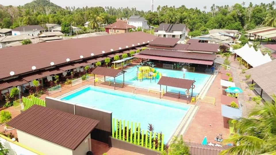 Asfa D Village - Resort - Homestay - Family Room Kemasik Екстер'єр фото